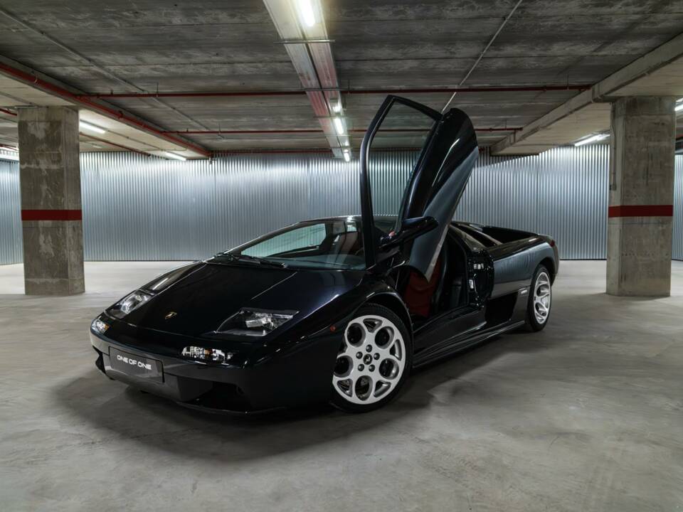 Image 1/31 of Lamborghini Diablo VT 6.0 (2001)
