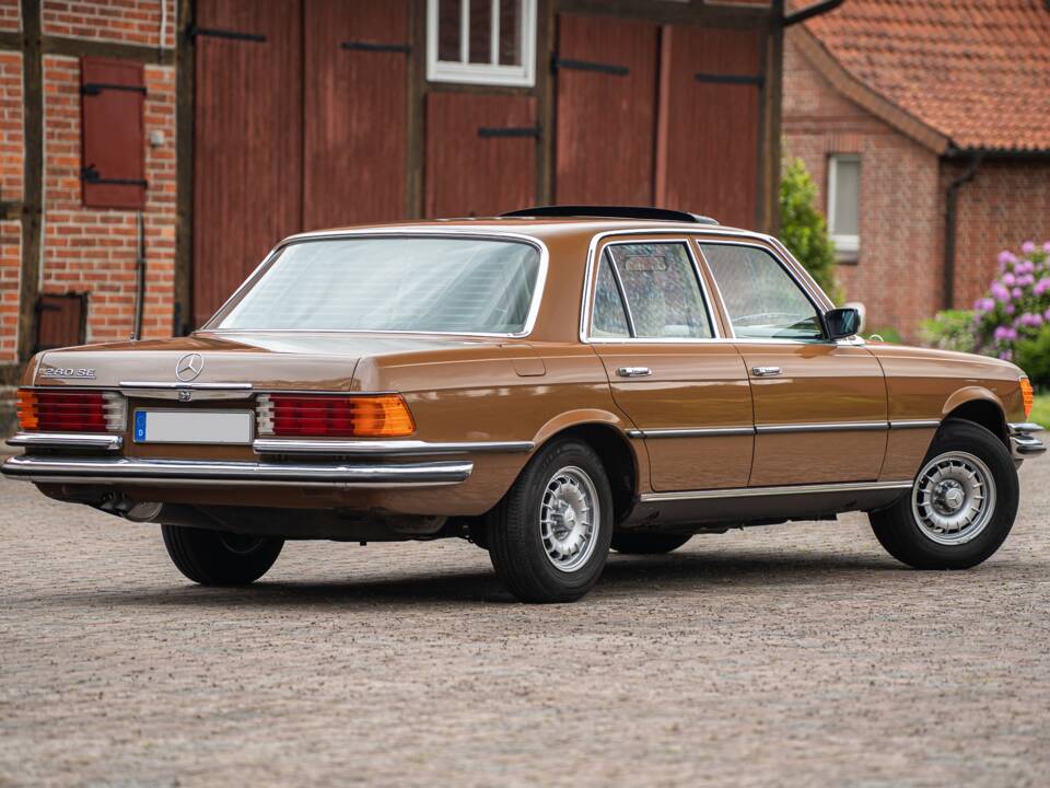Image 13/81 of Mercedes-Benz 280 SE (1979)