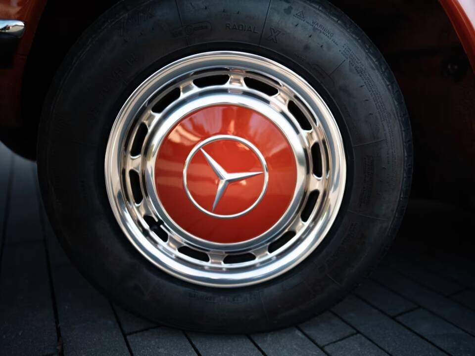 Afbeelding 23/24 van Mercedes-Benz 450 SL (1979)