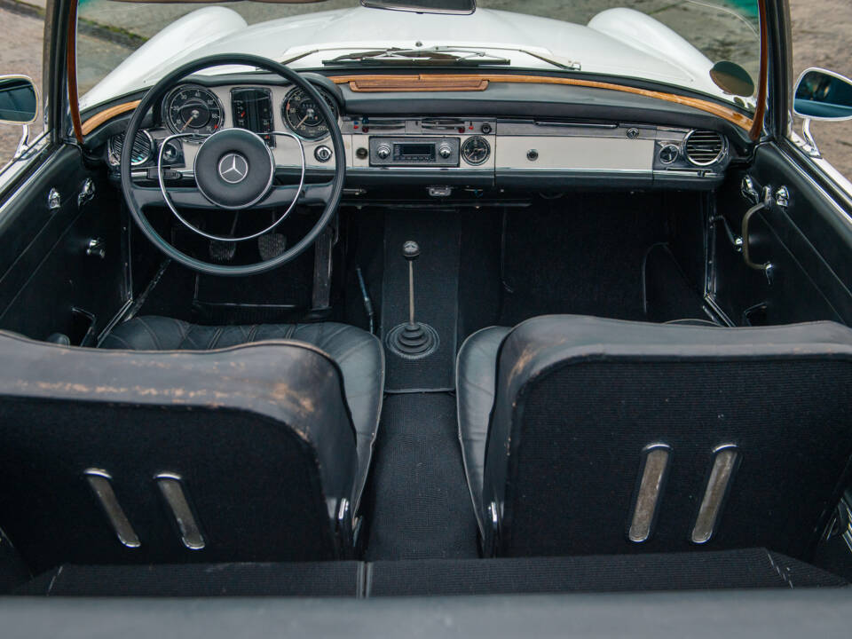 Imagen 16/26 de Mercedes-Benz 230 SL (1965)