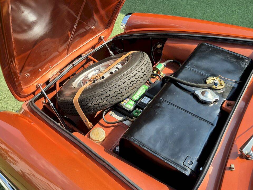Image 46/71 of Cisitalia Spyder Riviera 850 Scorpione (1960)