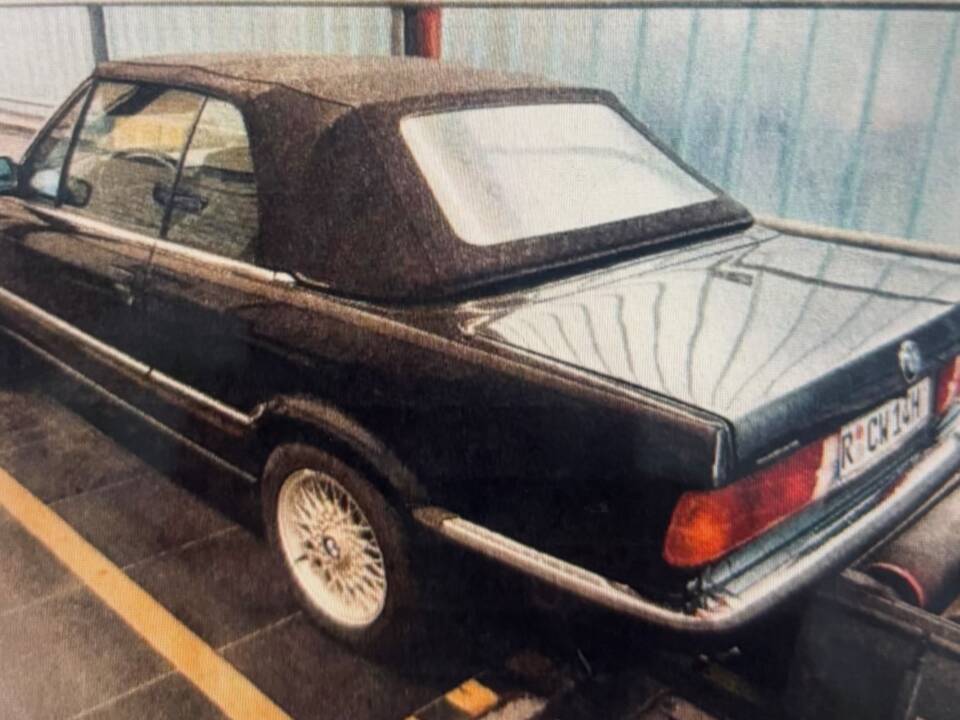 Image 4/5 of BMW 320i (1989)