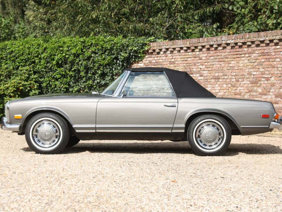 Bild 38/50 von Mercedes-Benz 280 SL (1971)