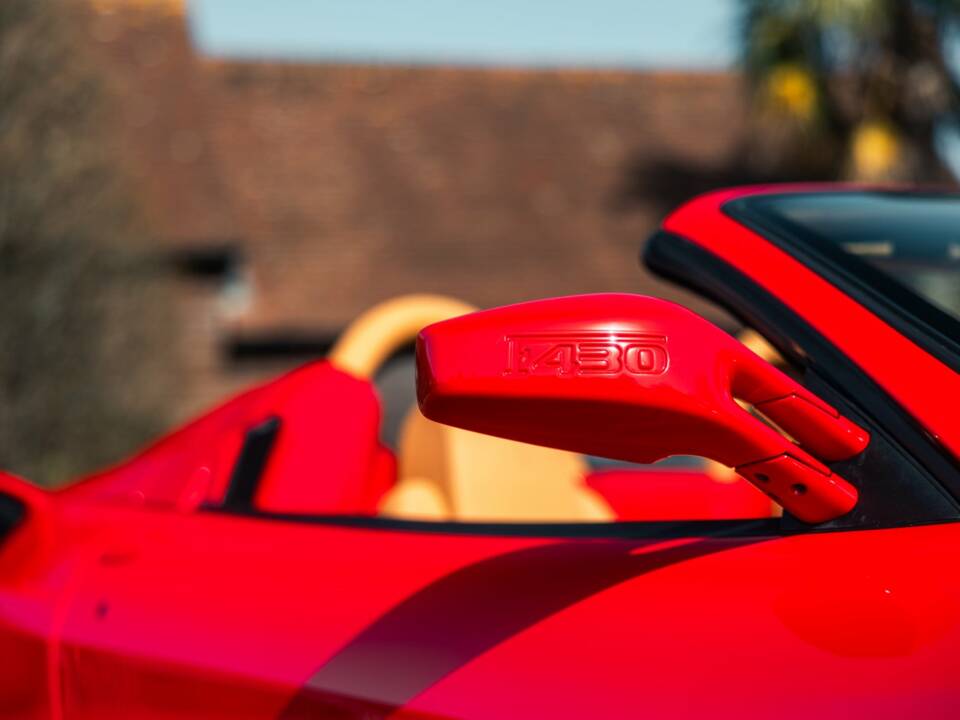 Bild 26/31 von Ferrari F 430 Spider (2006)