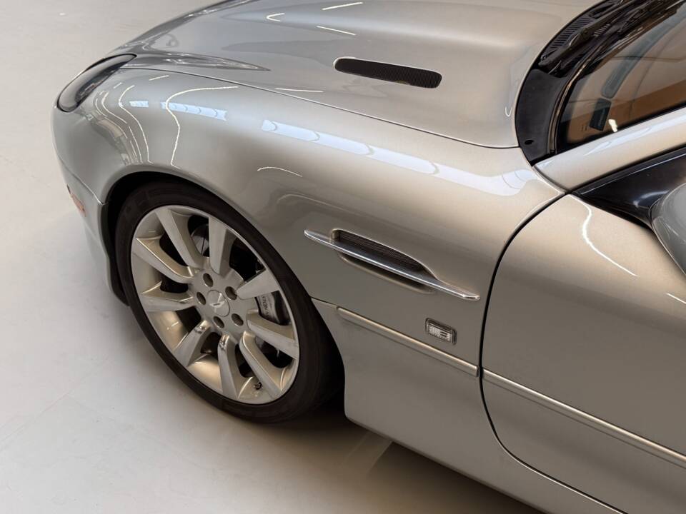 Bild 9/26 von Aston Martin DB 7 Vantage Volante (2003)