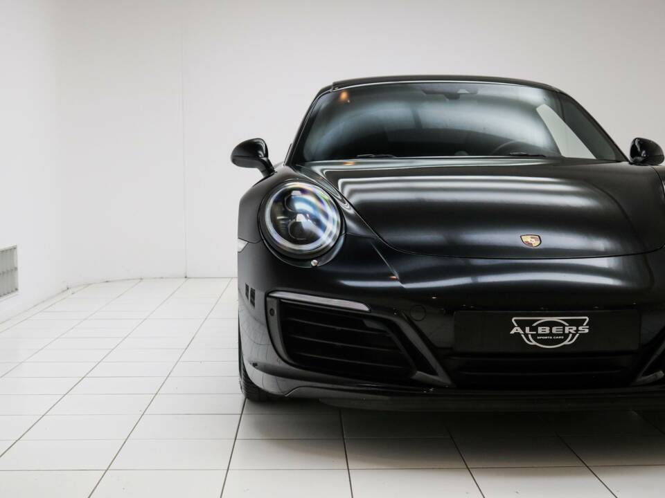 Immagine 10/17 di Porsche 911 Carrera S (2016)