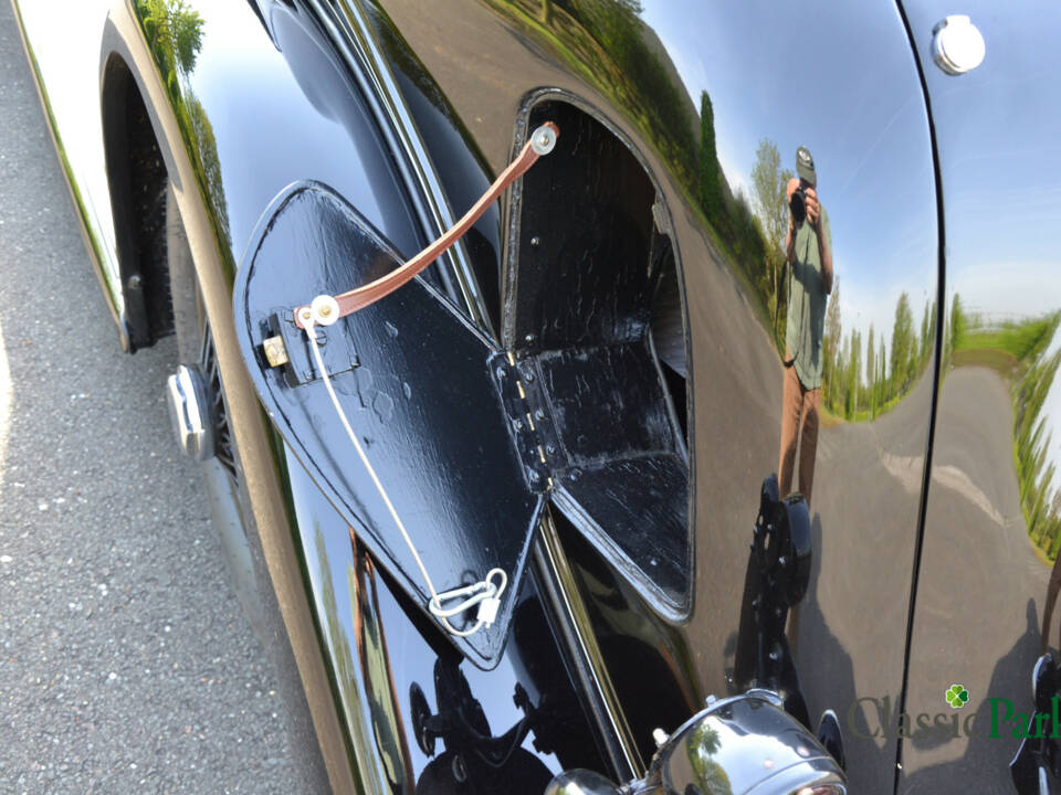 Image 45/50 of Bentley 3 1&#x2F;2 Litre (1937)