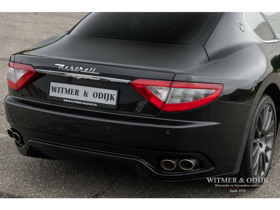 Imagen 9/42 de Maserati GranTurismo S (2011)