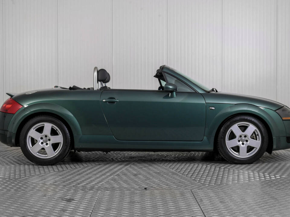 Image 8/50 of Audi TT 1.8 T (2001)