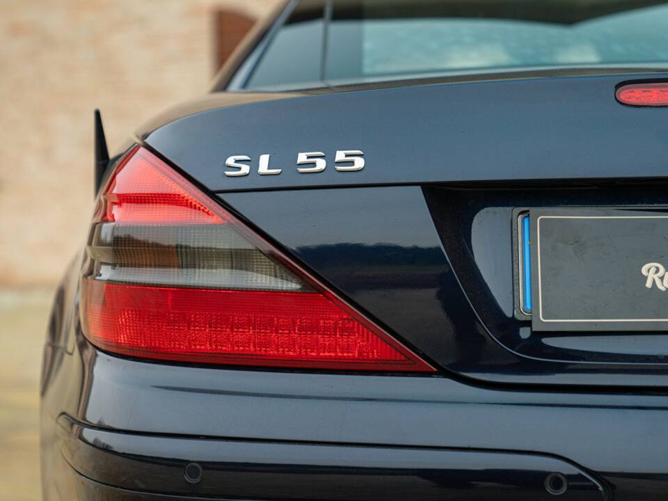 Image 19/50 of Mercedes-Benz SL 55 AMG (2003)