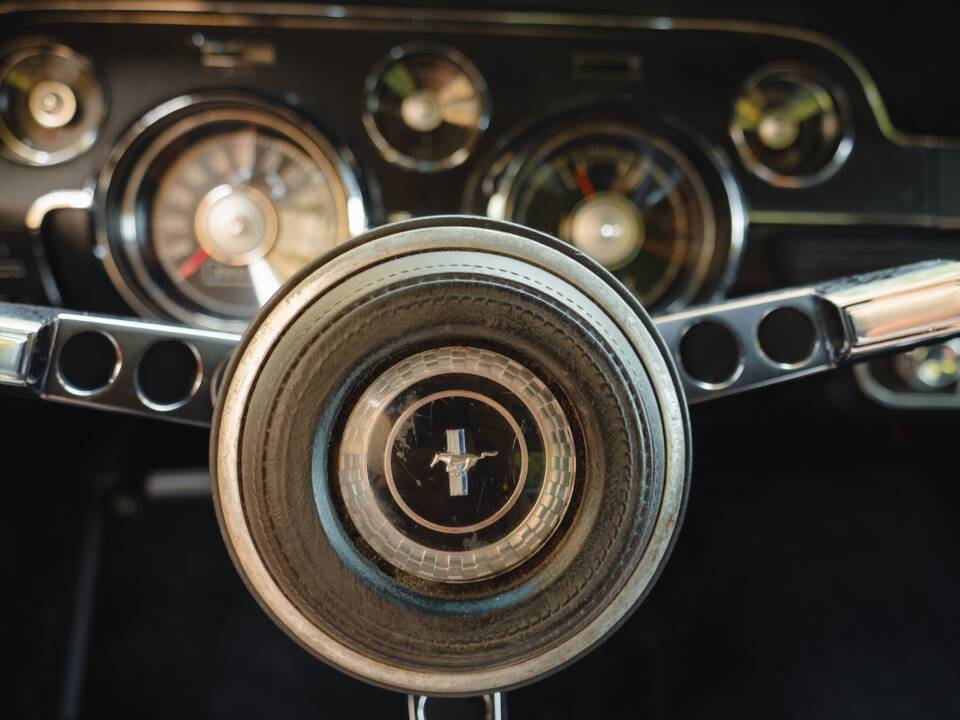 Image 33/81 of Ford Mustang 289 (1967)