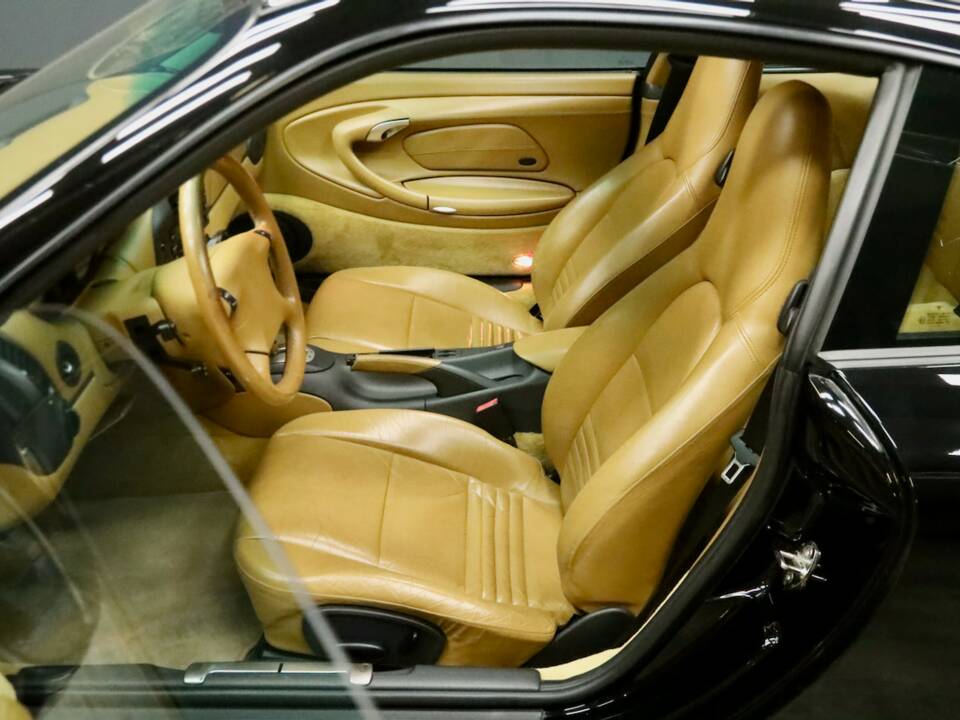 Image 3/50 de Porsche 911 Carrera (1999)