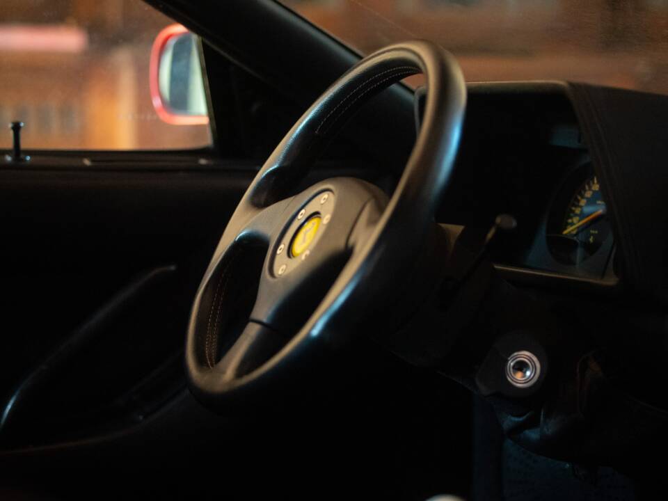 Bild 6/50 von Ferrari Testarossa (1986)