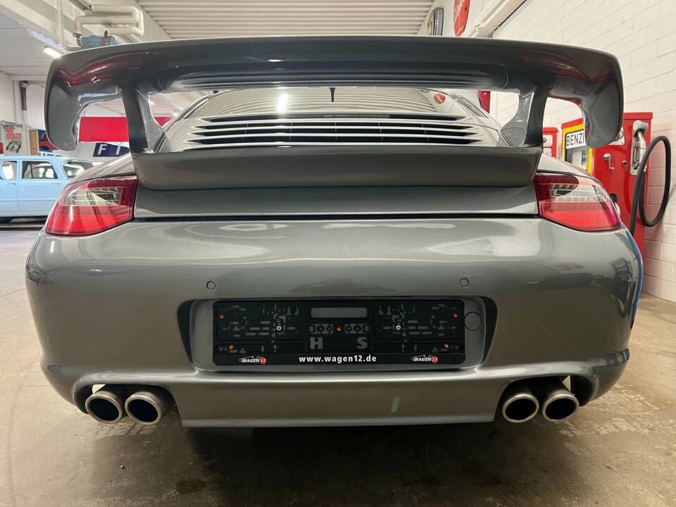 Image 16/17 of Porsche 911 Carrera (2005)