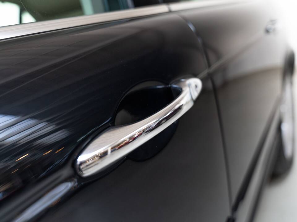 Bild 26/32 von Jaguar XJ 8 3.5 (2005)