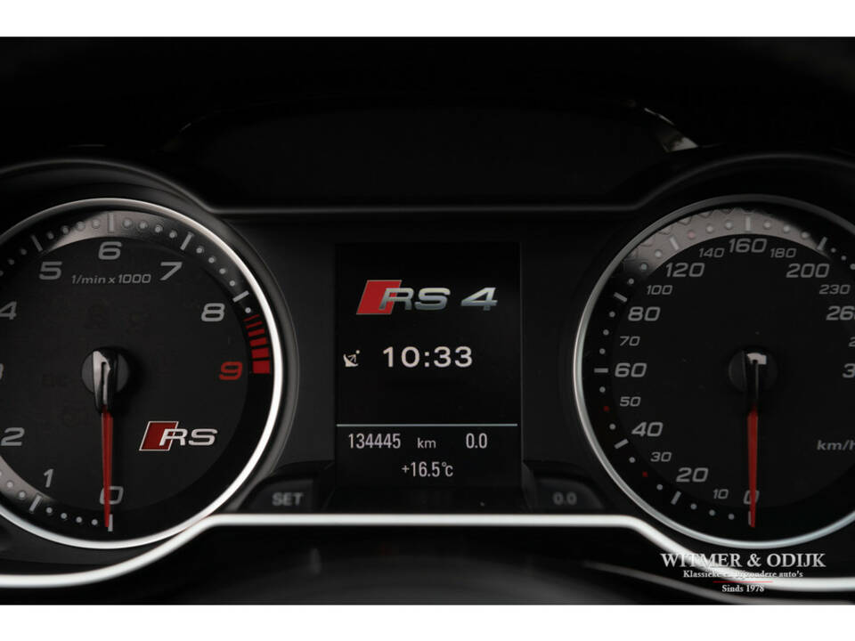 Image 29/32 of Audi RS4 Avant (2014)