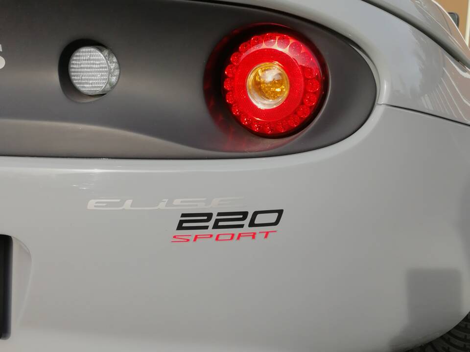 Bild 13/23 von Lotus Elise Sport 220 (2019)