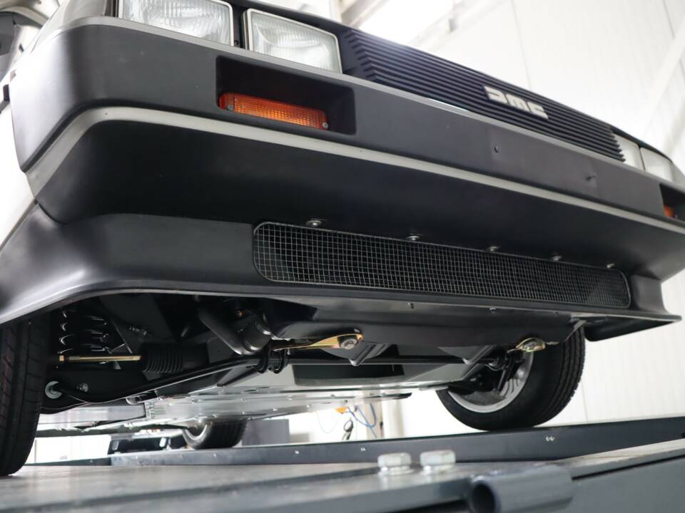 Image 32/50 de DeLorean DMC-12 (1981)