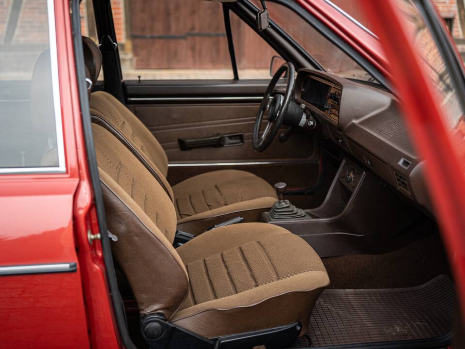 Image 34/75 of Volkswagen Passat 1.6 (1978)