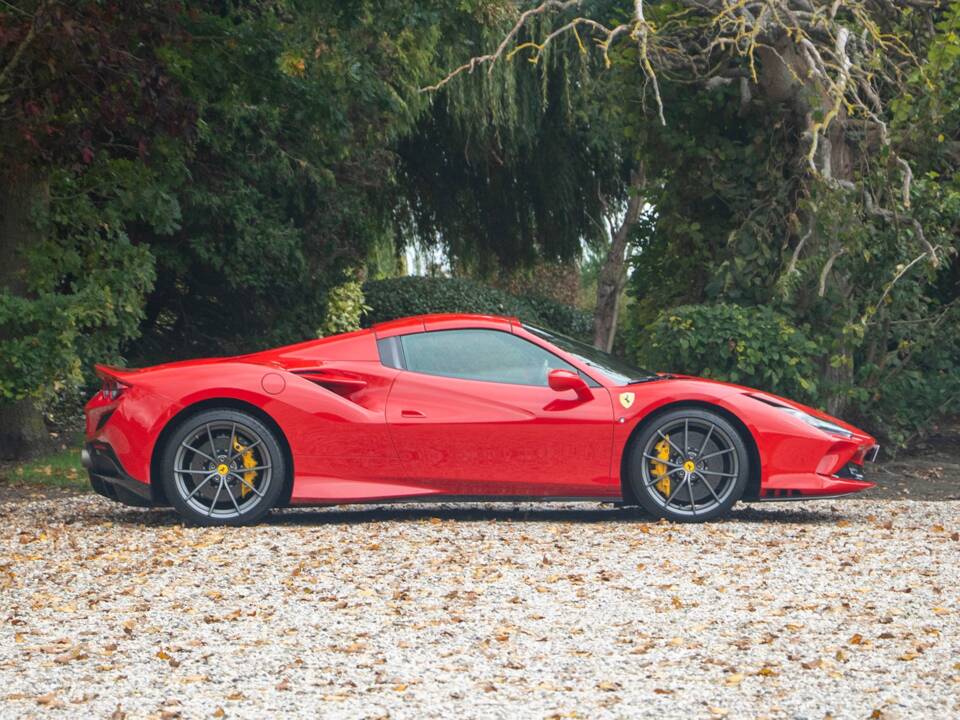 Bild 17/43 von Ferrari F8 Spider (2020)