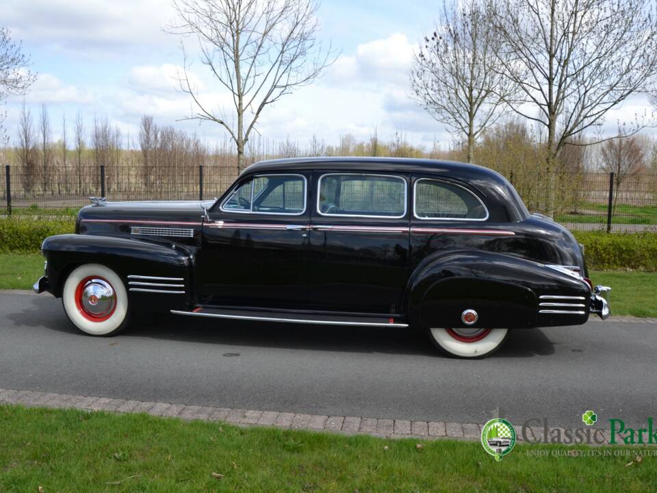 Immagine 2/34 di Cadillac 75 Fleetwood Imperial (1941)