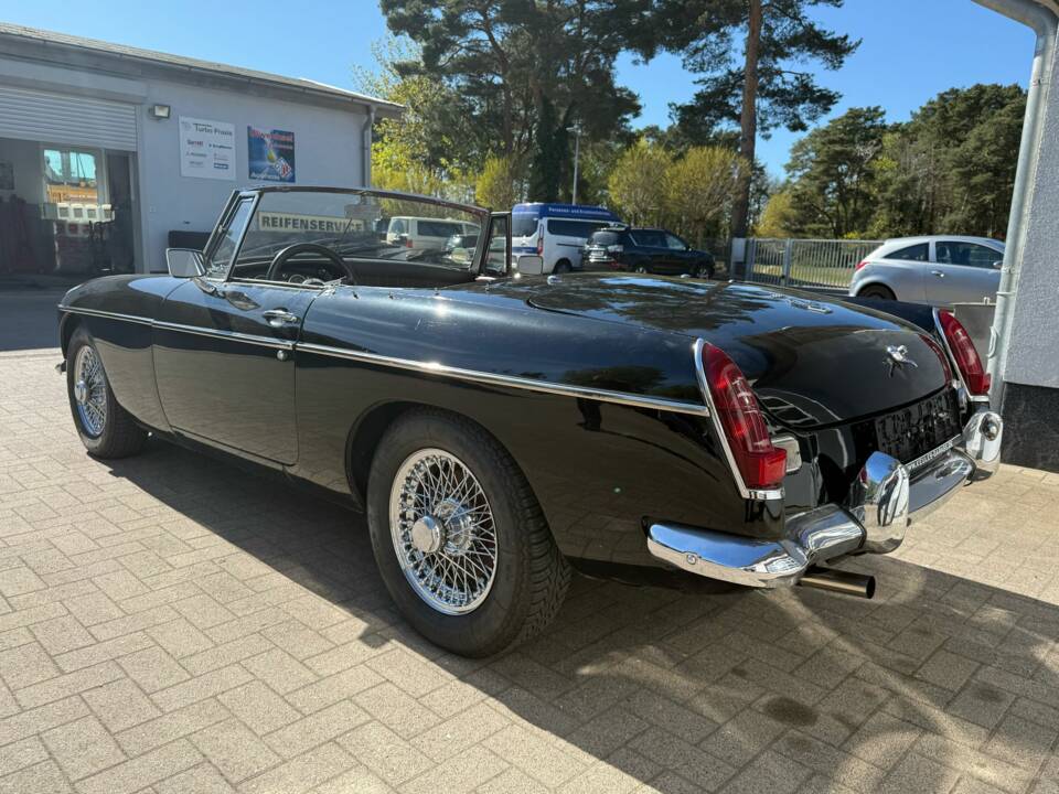 Bild 4/7 von MG MGB (1969)