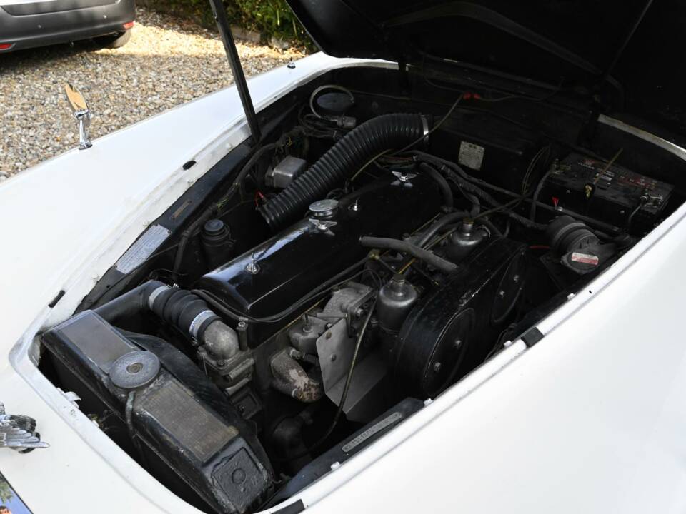 Image 32/38 of Alvis TD 21 (1962)
