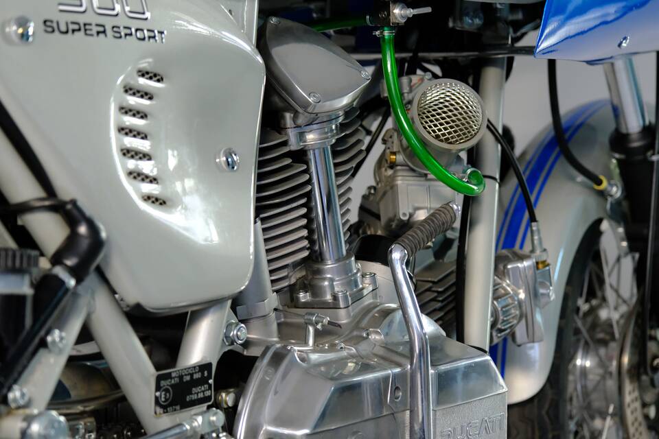 Immagine 84/87 di Ducati 900 SS (1976)