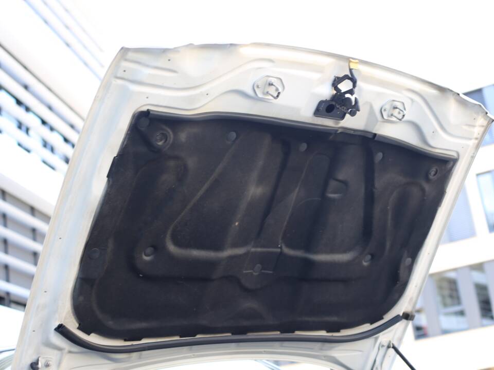 Imagen 6/77 de Jaguar XJ 8 4.2 (2005)