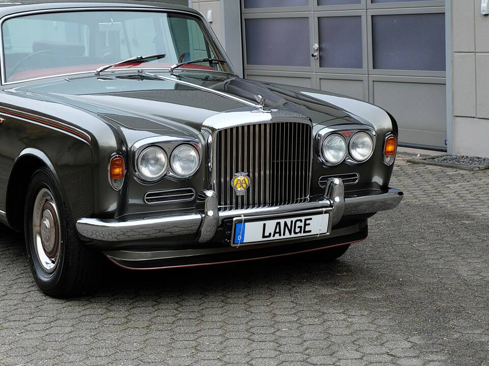 Image 48/48 of Bentley T 1 (1967)