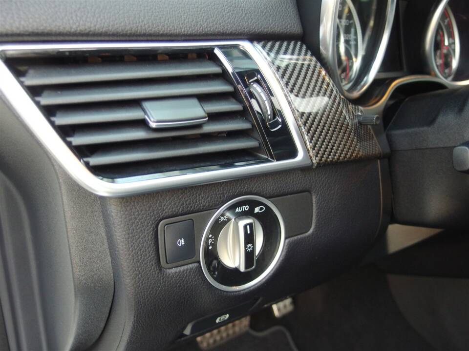 Image 37/98 of Mercedes-Benz GLS 63 AMG 4MATIC (2016)