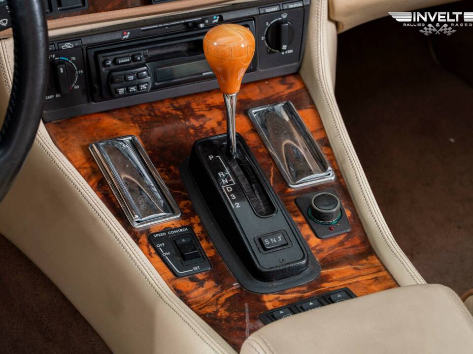 Afbeelding 19/24 van Jaguar XJS 4.0 Celebration (1996)