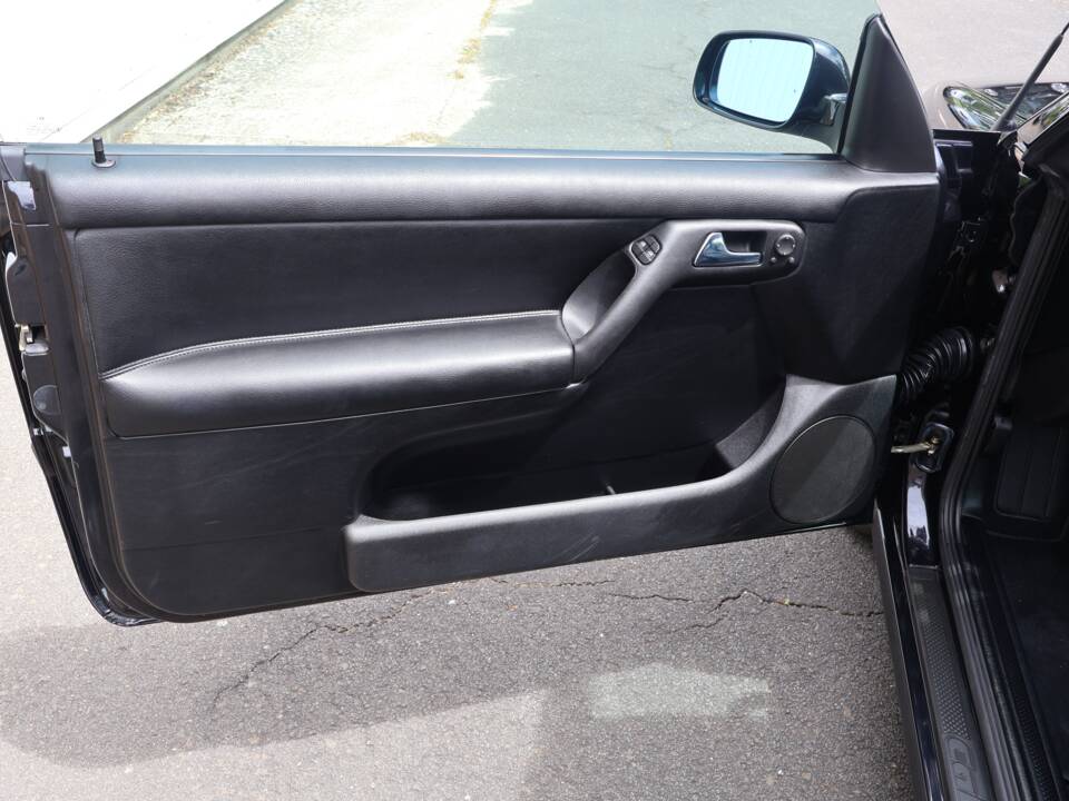 Bild 5/29 von Volkswagen Golf IV Cabrio 2.0 (2002)
