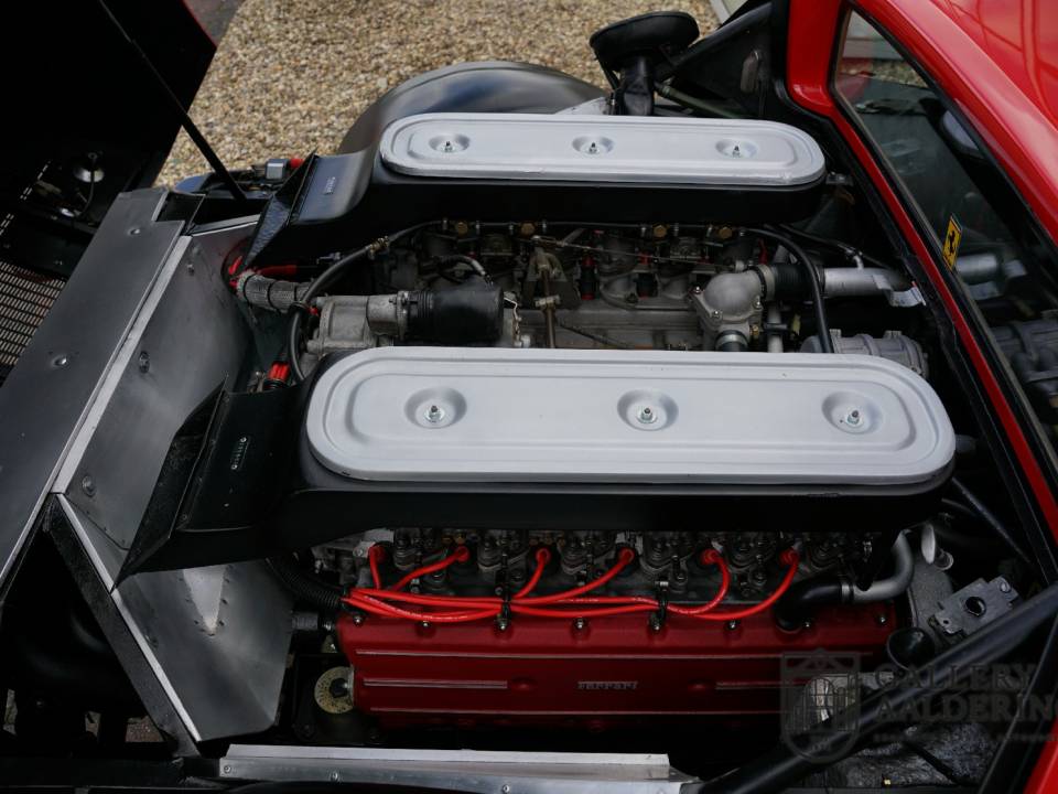 Afbeelding 4/50 van Ferrari 365 GT4 BB (1974)