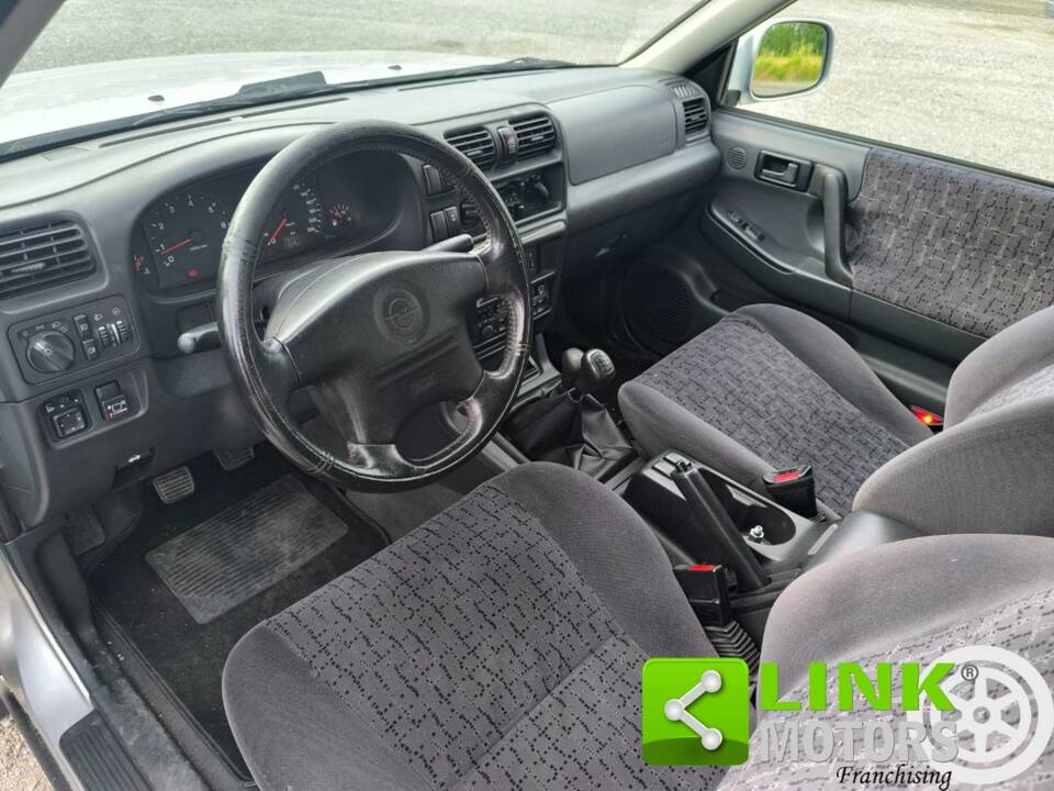 Image 2/10 of Opel Frontera 2.2i (2000)