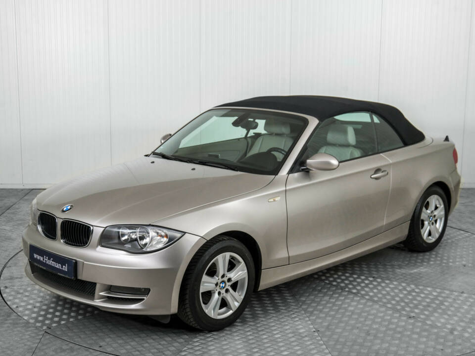 Image 49/50 of BMW 118i (2008)