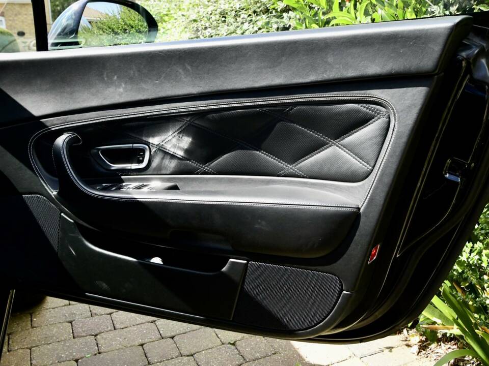 Bild 16/42 von Bentley Continental GTC W12 (2011)
