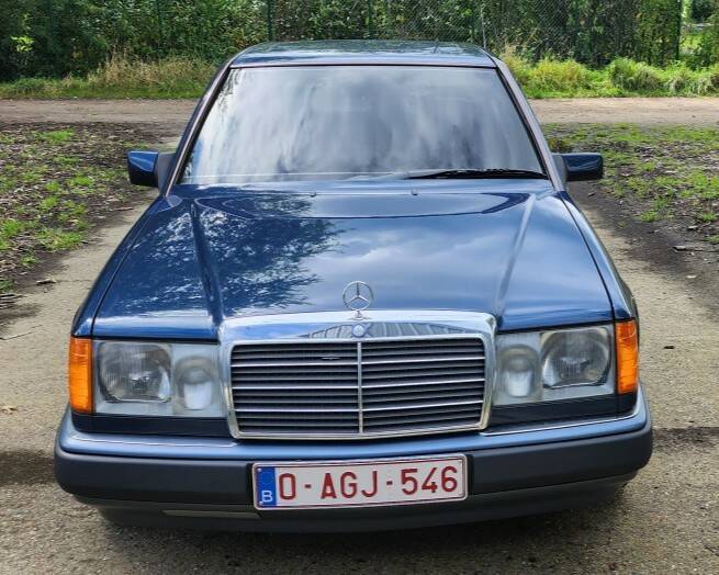 Image 1/5 of Mercedes-Benz 230 E (1989)