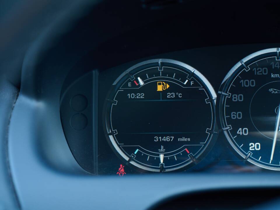 Bild 36/50 von Jaguar XJ 5.0 (2012)