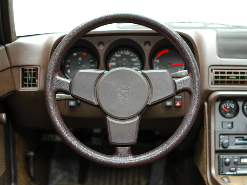 Image 14/44 de Porsche 924 (1983)
