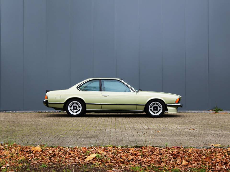 Bild 11/32 von BMW 633 CSi (1978)