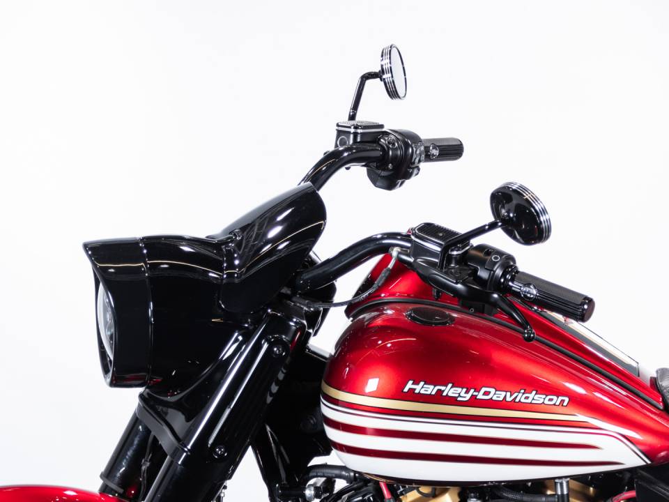 Image 20/50 de Harley-Davidson DUMMY (2019)
