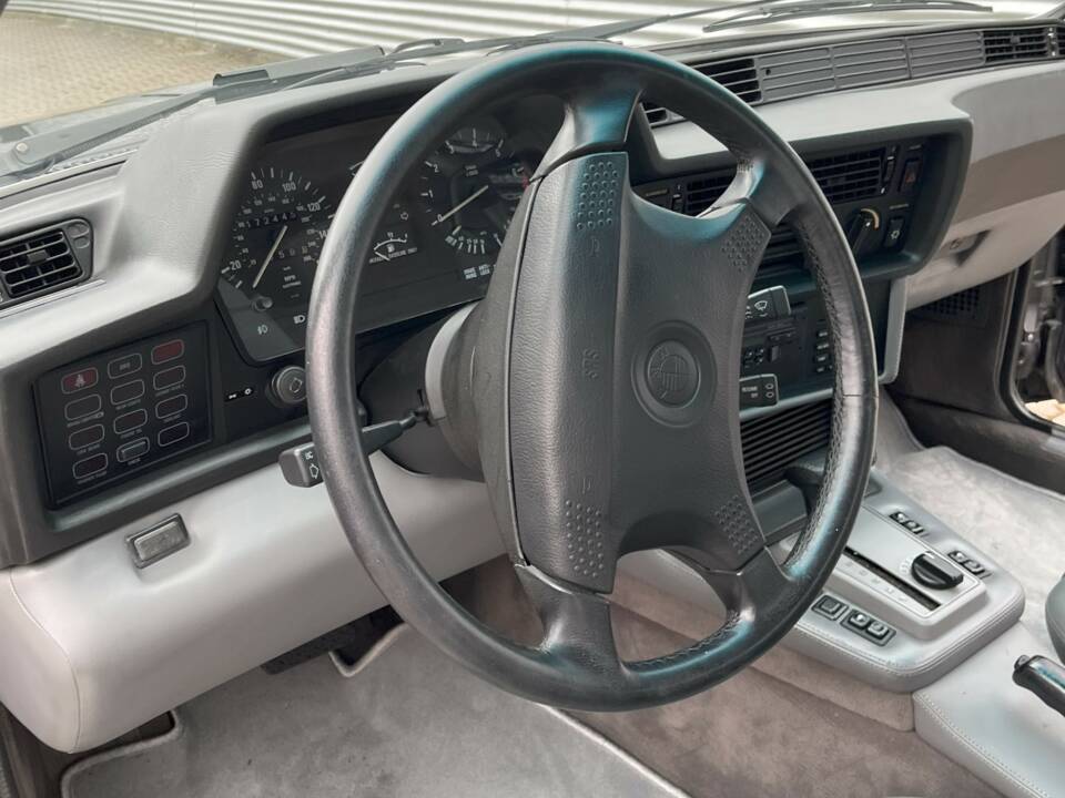 Immagine 16/22 di BMW 635 CSi (1989)