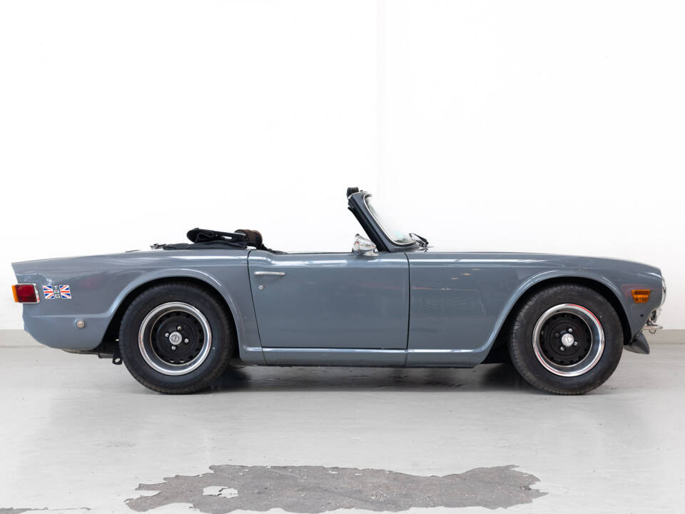 Imagen 3/28 de Triumph TR 6 (1975)
