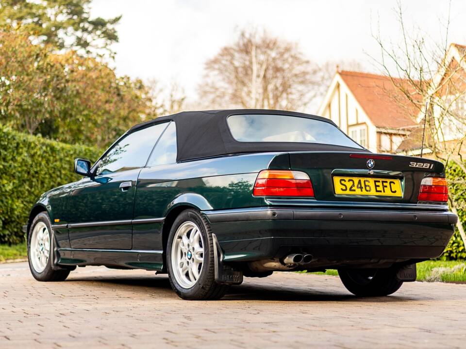 Image 6/49 of BMW 328i (1998)