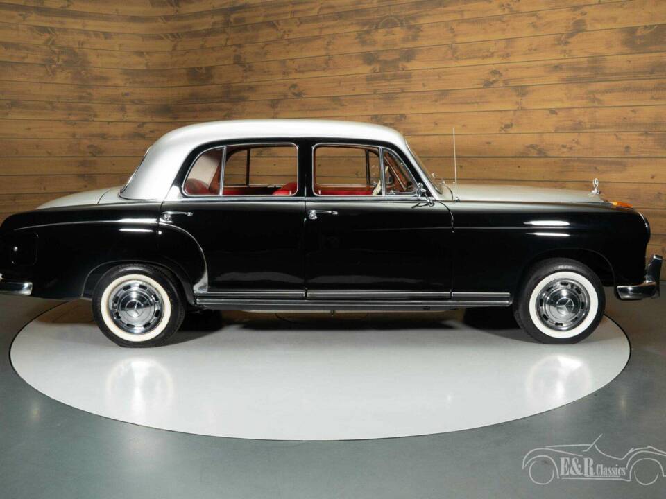 Image 15/19 de Mercedes-Benz 220 a (1955)