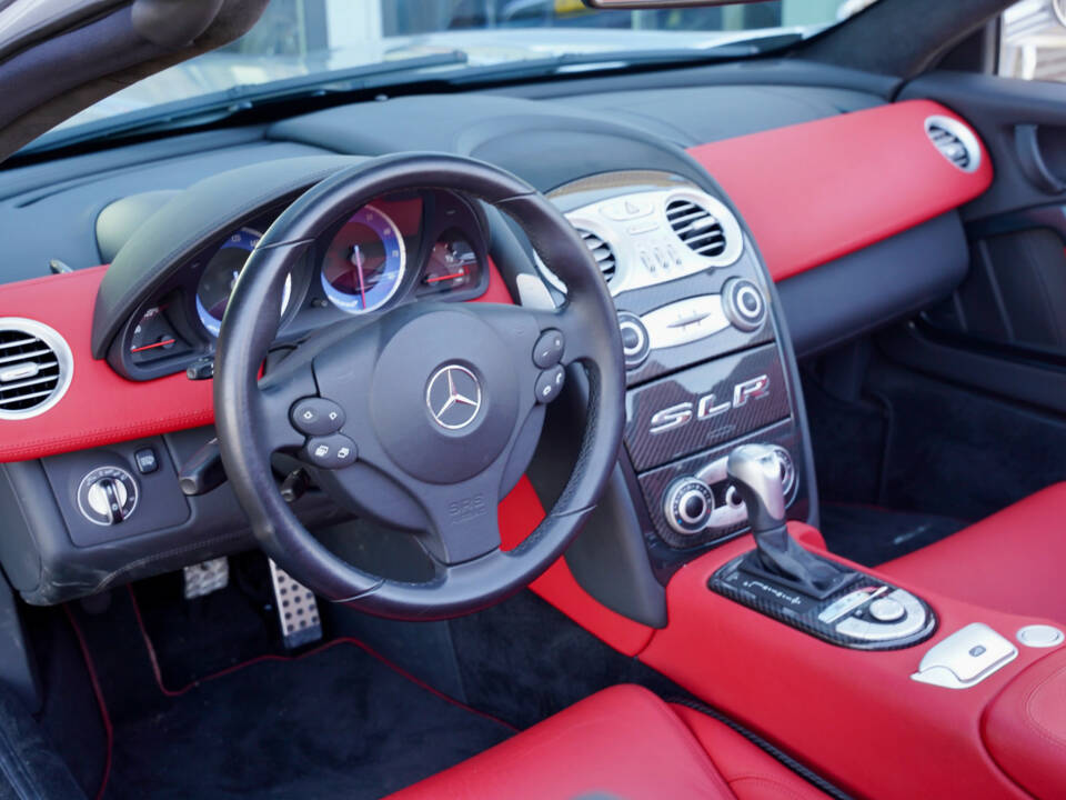 Image 3/50 of Mercedes-Benz SLR McLaren (2009)