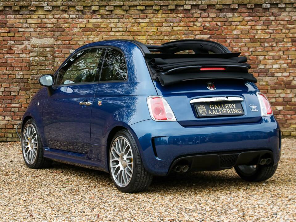 Image 2/50 of Abarth 595 Cabrio Italia (2011)