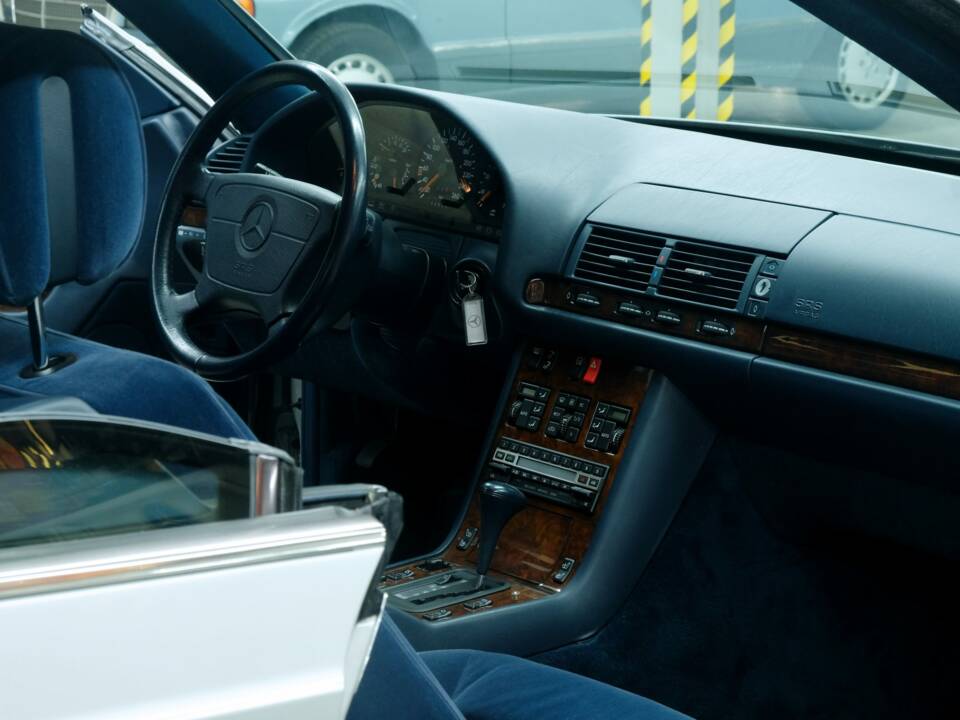 Bild 28/50 von Mercedes-Benz S 500 Coupé (1993)