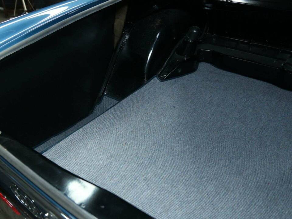 Image 44/50 of Mercedes-Benz 280 SE 3,5 (1971)